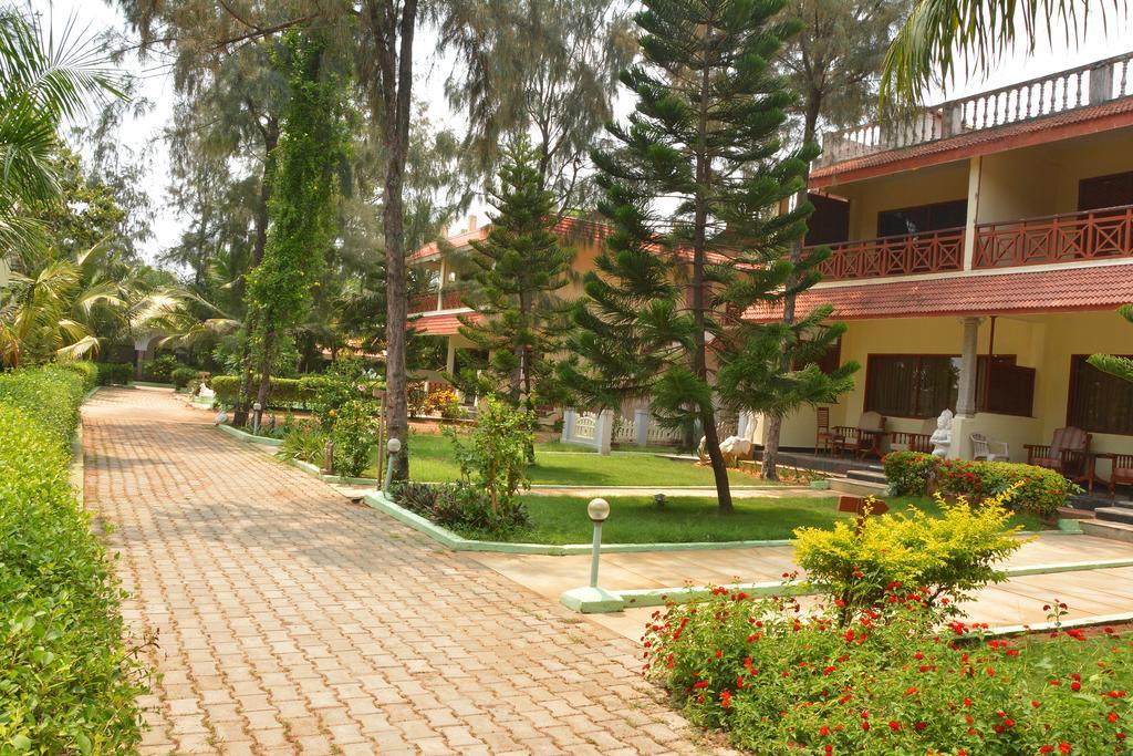 Sea Breeze Beach Resort Mahabalipuram Εξωτερικό φωτογραφία