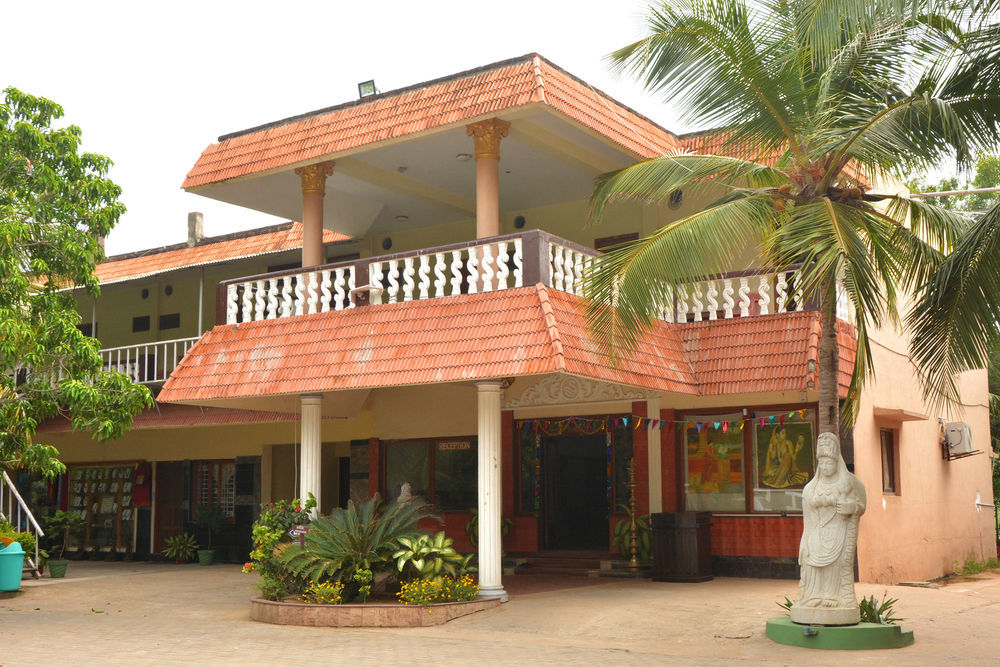 Sea Breeze Beach Resort Mahabalipuram Εξωτερικό φωτογραφία